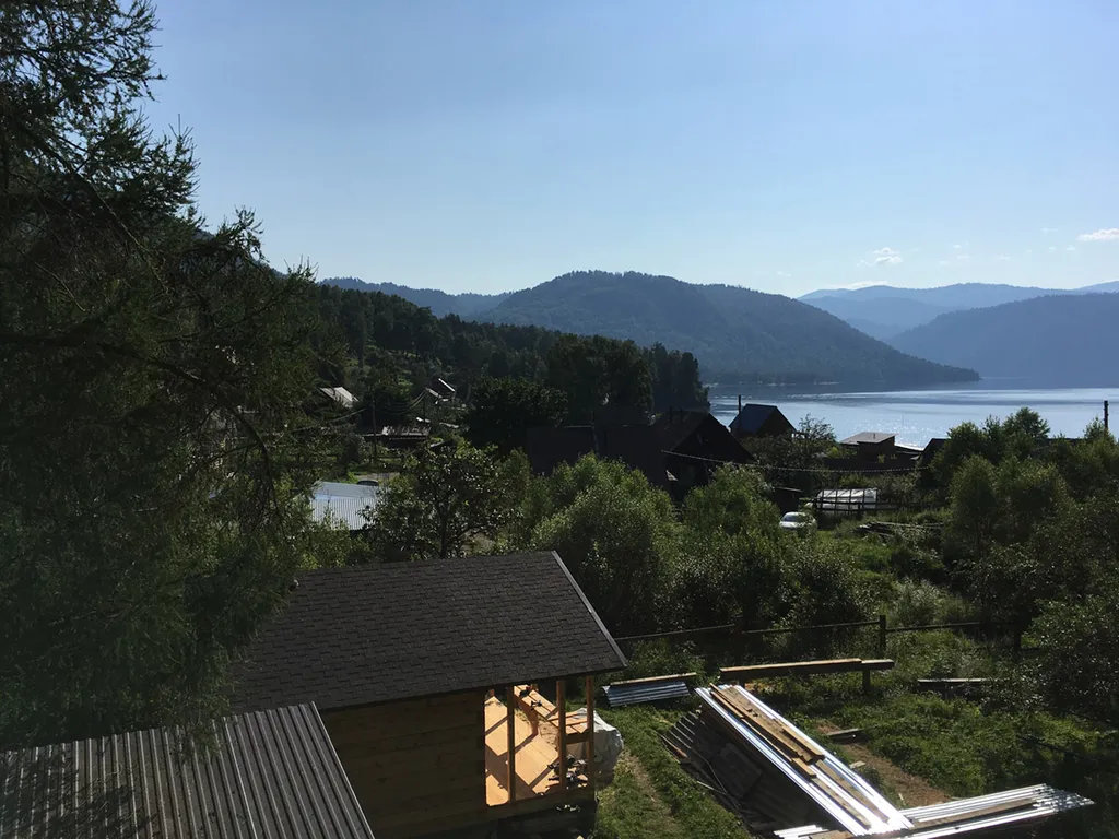 Уютный домик на берегу Телецкого озера