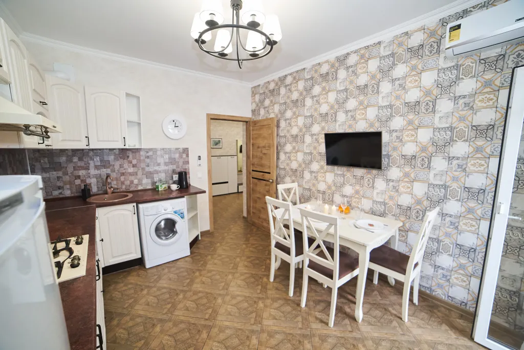 Апартамент с балконом у казино