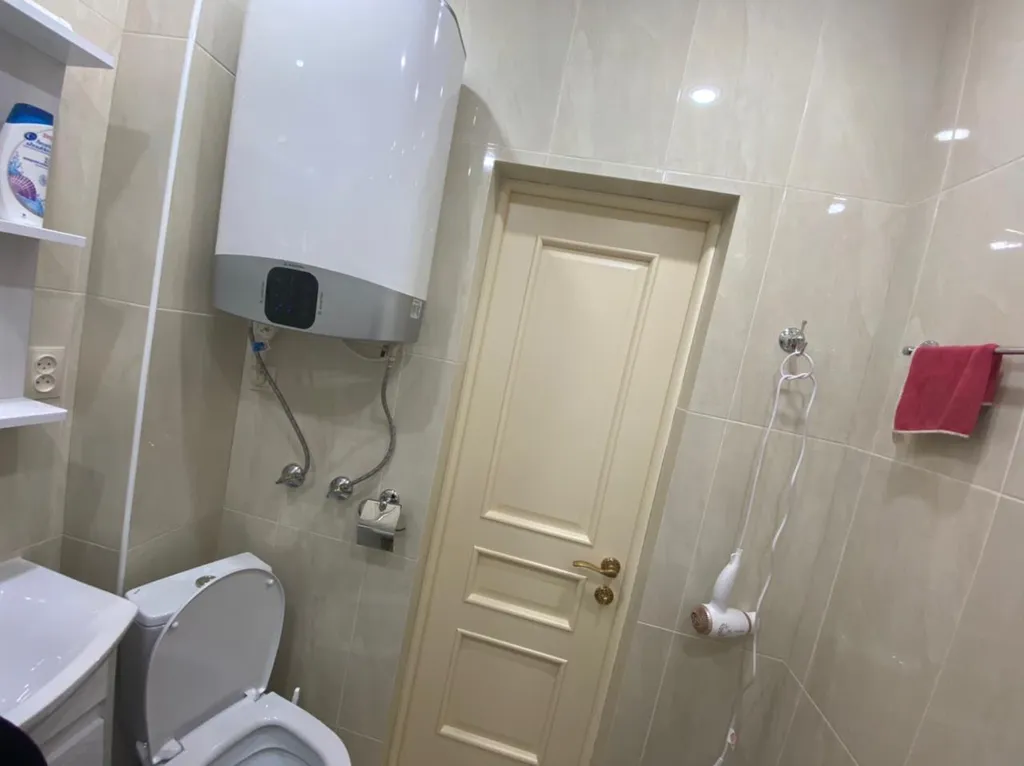 Квартира на площади