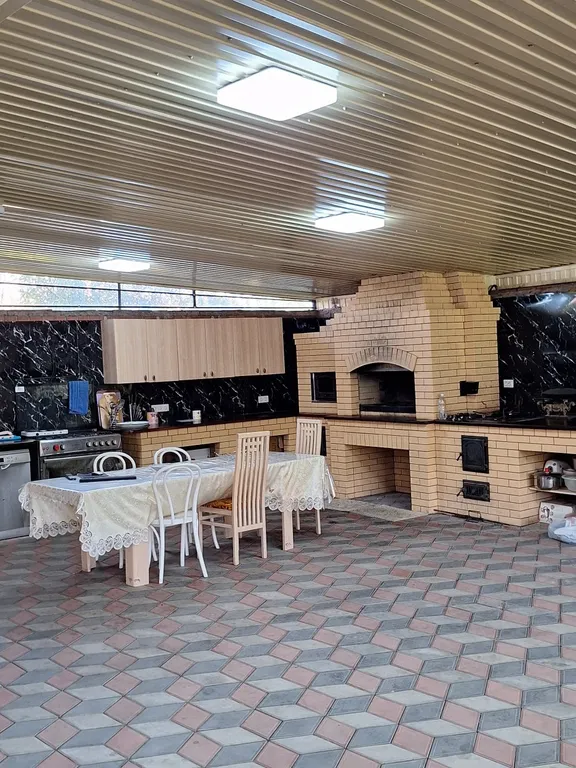 Дом с круглогодичным тёплым бассейном