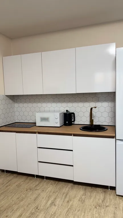 Современная квартира студия в новом доме микрорайона Парковый