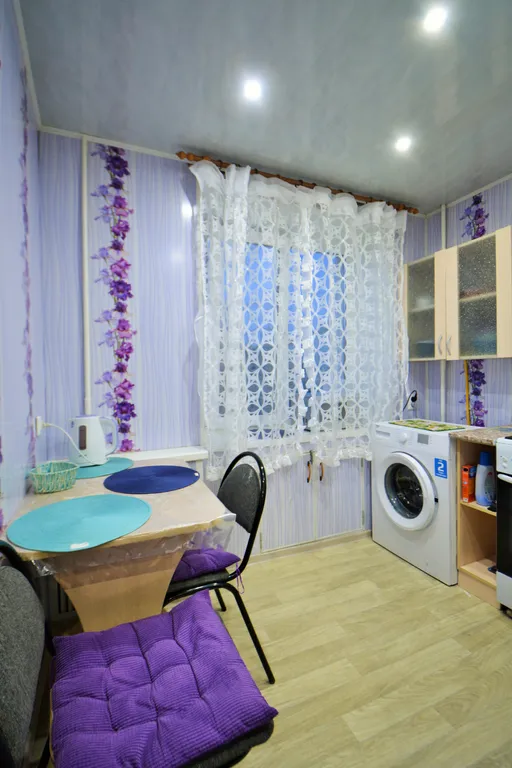 Однокомнатная квартира недалеко от КРЦ Плазма, сетевых магазинов