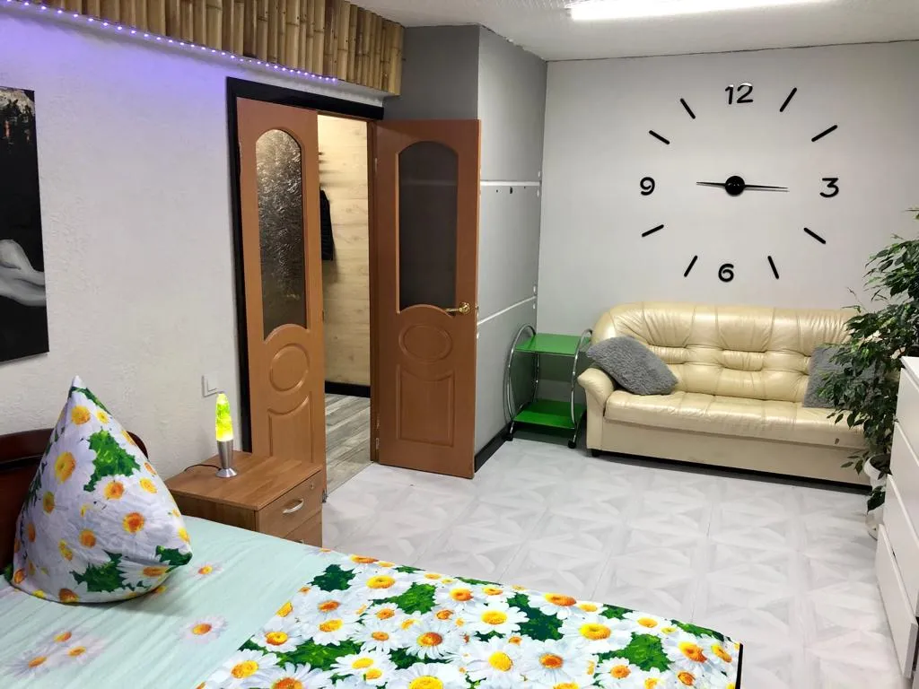 Уютная чистая квартира — аренда посуточно в Воркута