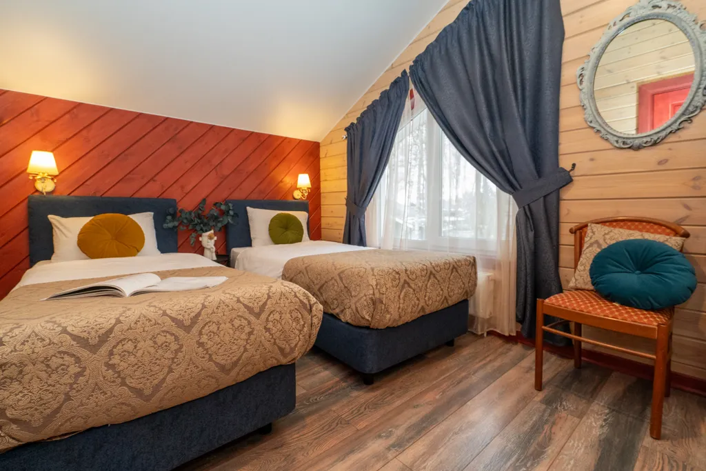 Коттедж Дом в лесном участке у реки с баней и горячей купелью фурако — Логиново