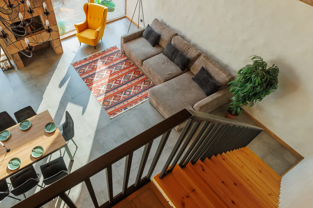 Дом с камином на берегу моря