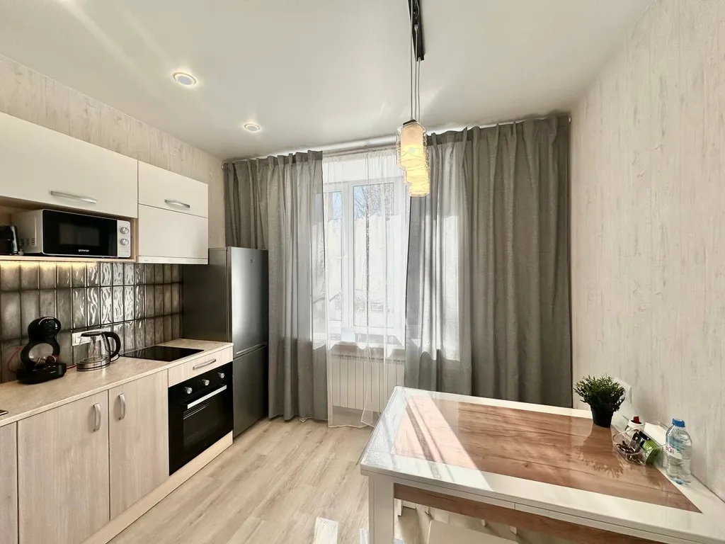 Светлая квартира с кофемашиной и кондиционером у НГУ в АКадемгородке