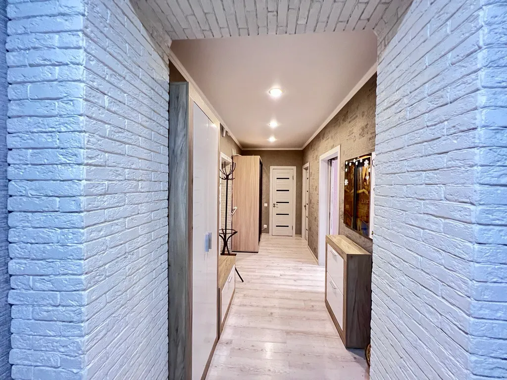 Двухкомнатная ЦЕНТР новый дом