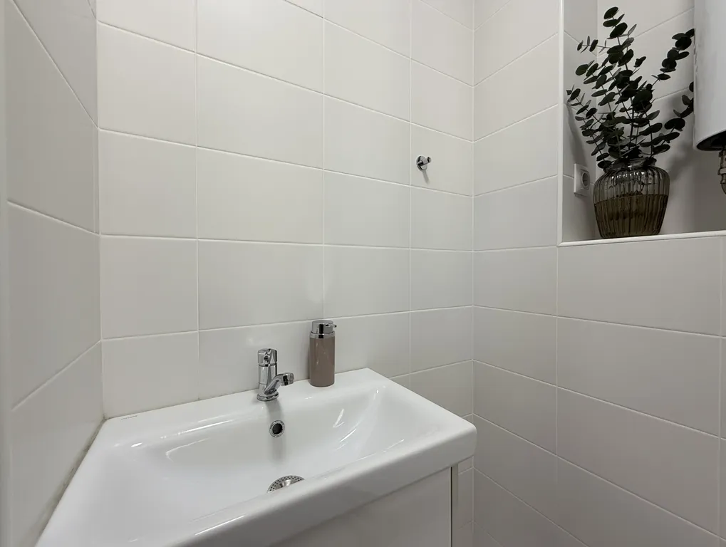 Двушка на 7 человек у нового ЛДС Сибирь-арена