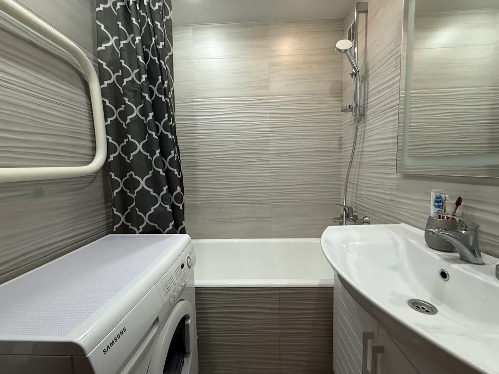 Комната в карибском стиле в трёхкомнатной квартире