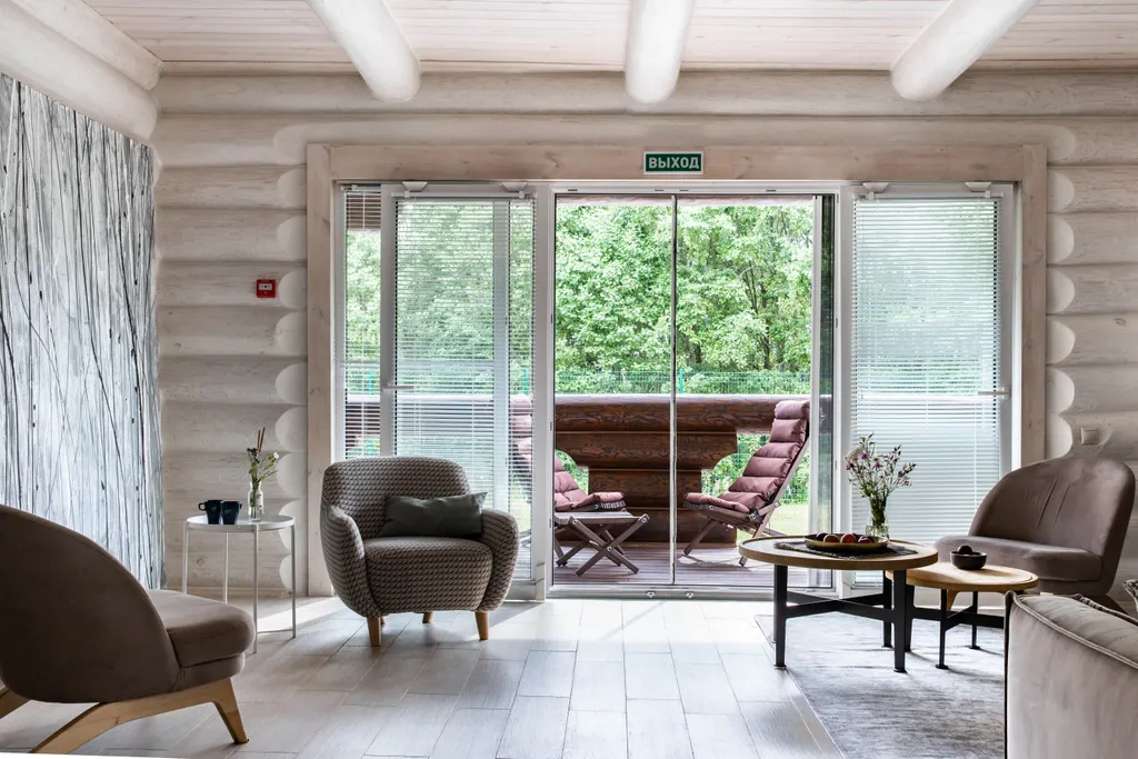 Дом на берегу озера Соро