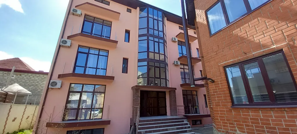 Улучшенный 3-х местный номер с балконом