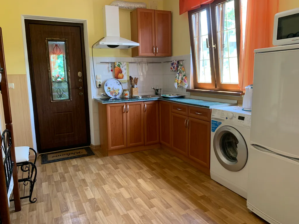 Уютный дом у моря со своим двориком и мангалом