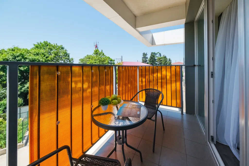 Просторная квартира на берегу моря