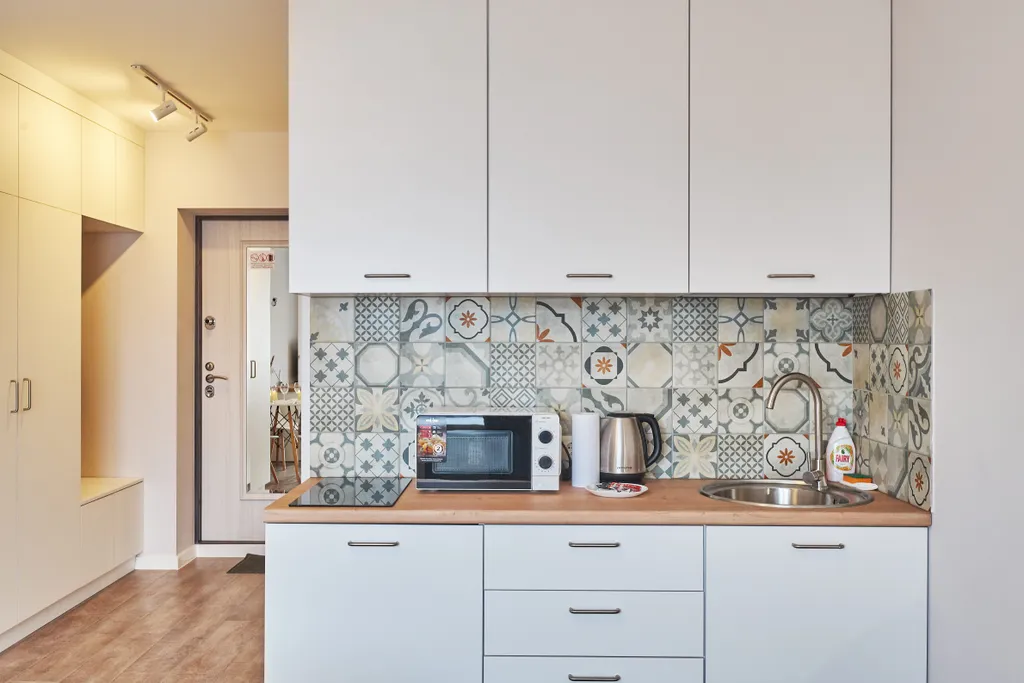 Светлая студия у НИИ Онкологии и Лагерного сада