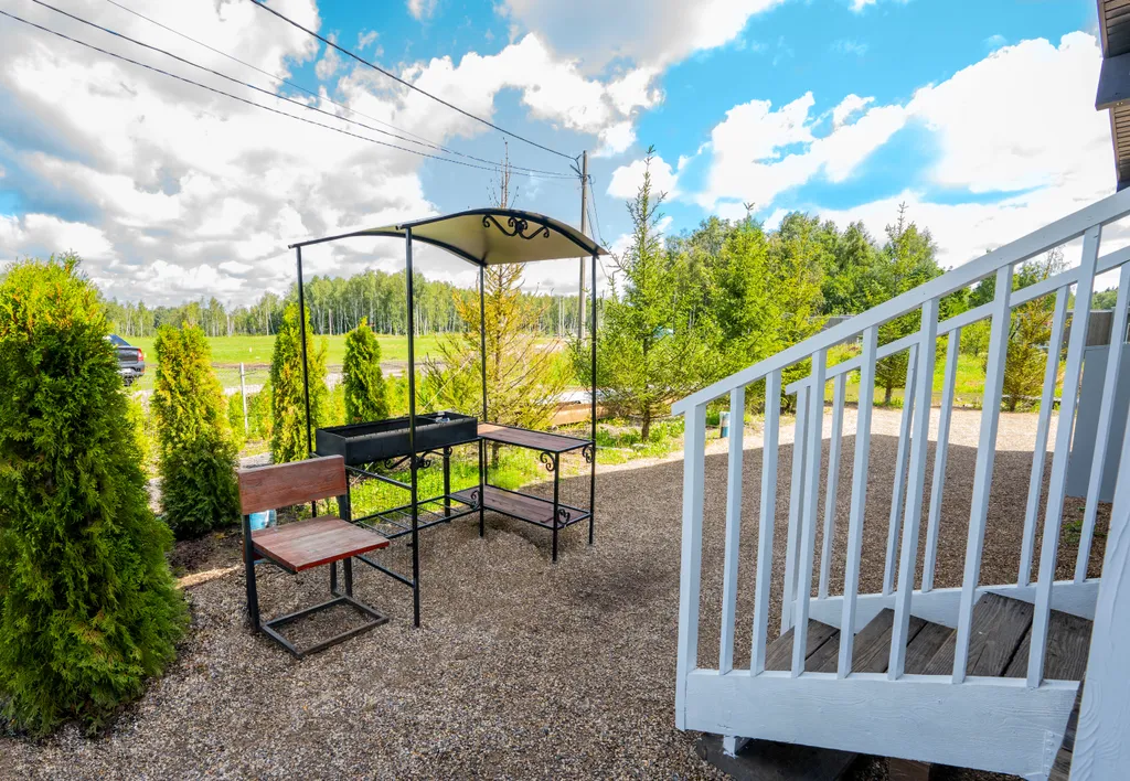 Премиальная вилла на берегу озера с выходом к пляжу