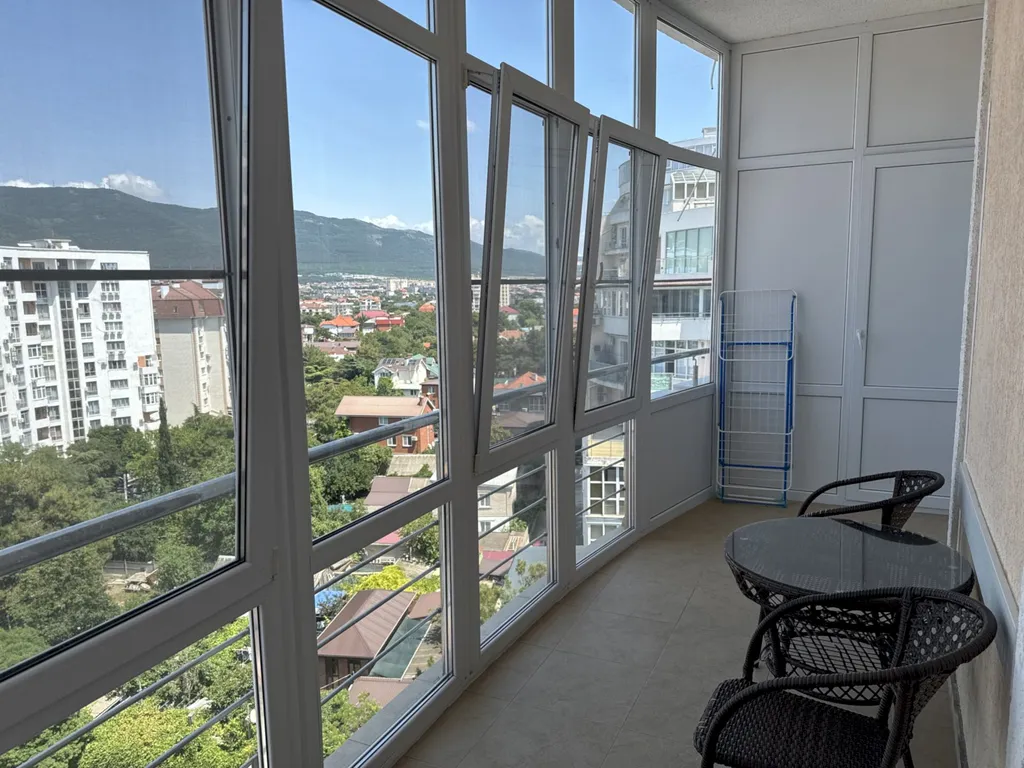 Первая береговая с видом на море и террасой – Толстый мыс