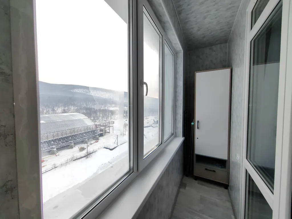 Современная студия с видом на Горный воздух