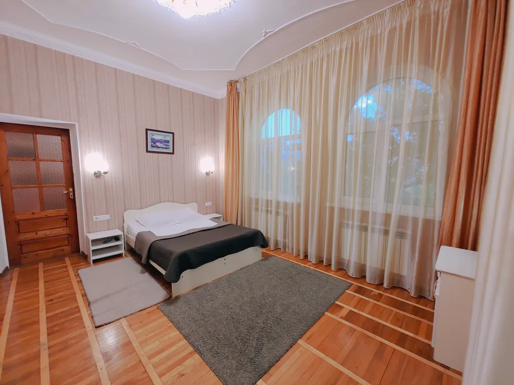 Коттедж Уютный дом с бассейном — Анапа