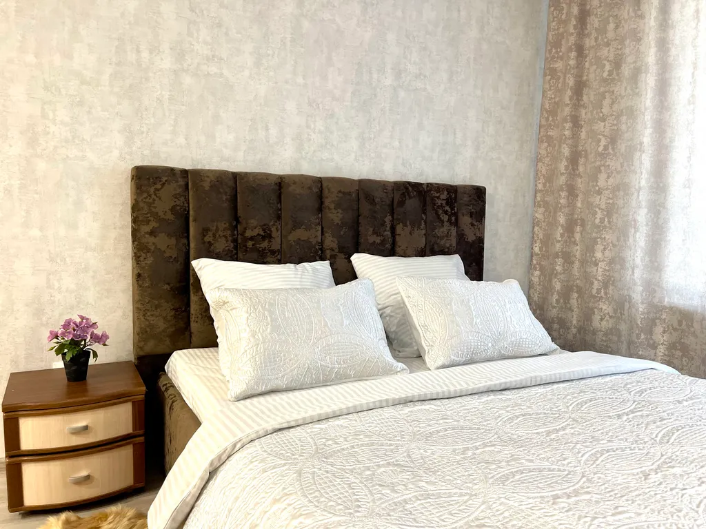 Квартира ЖК Мирный рядом ТЦ Galaxy — аренда посуточно в Барнаул