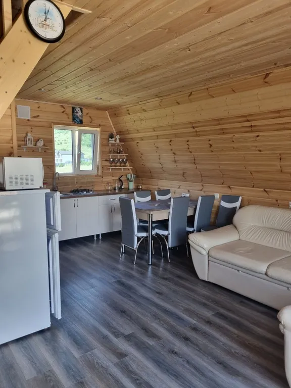 Домик с террасой