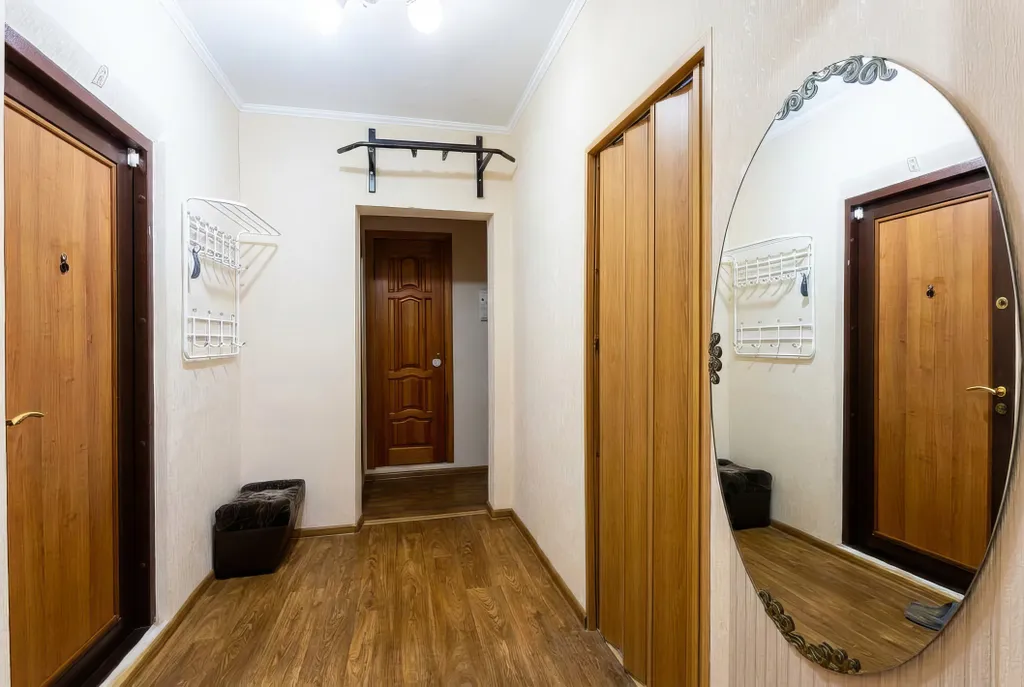 Просторные двухкомнатные апартаменты с балконом и видом на реку