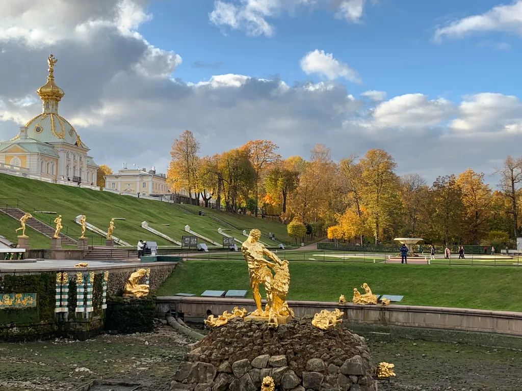 Уютная квартира в 300 метрах от Фонтанов