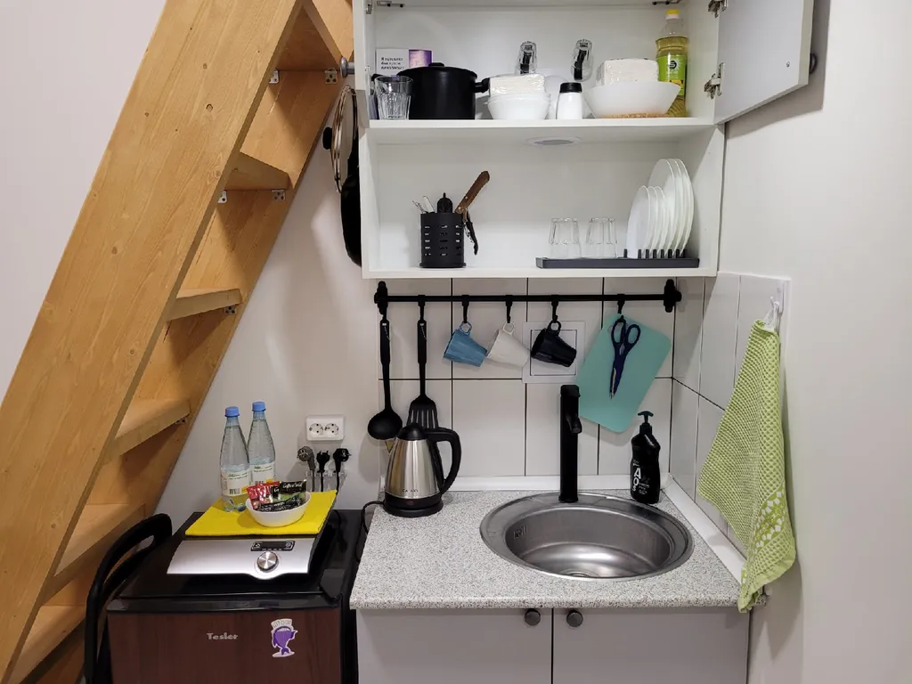 Лофт-4 Зелёная, клёвая двухуровневая студия в центре