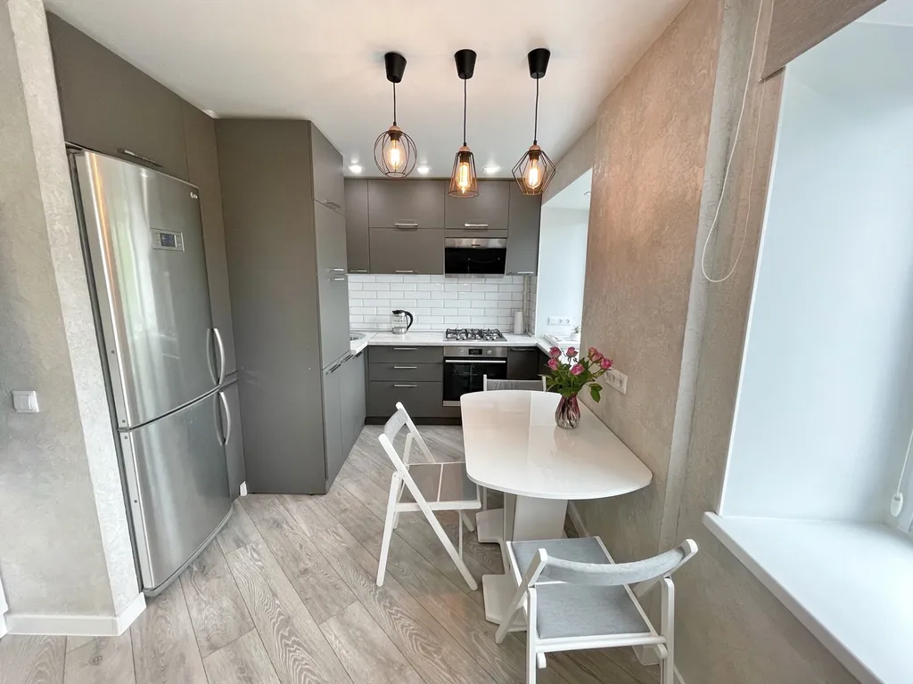 Современная 2-комнатная квартира в тихом центре