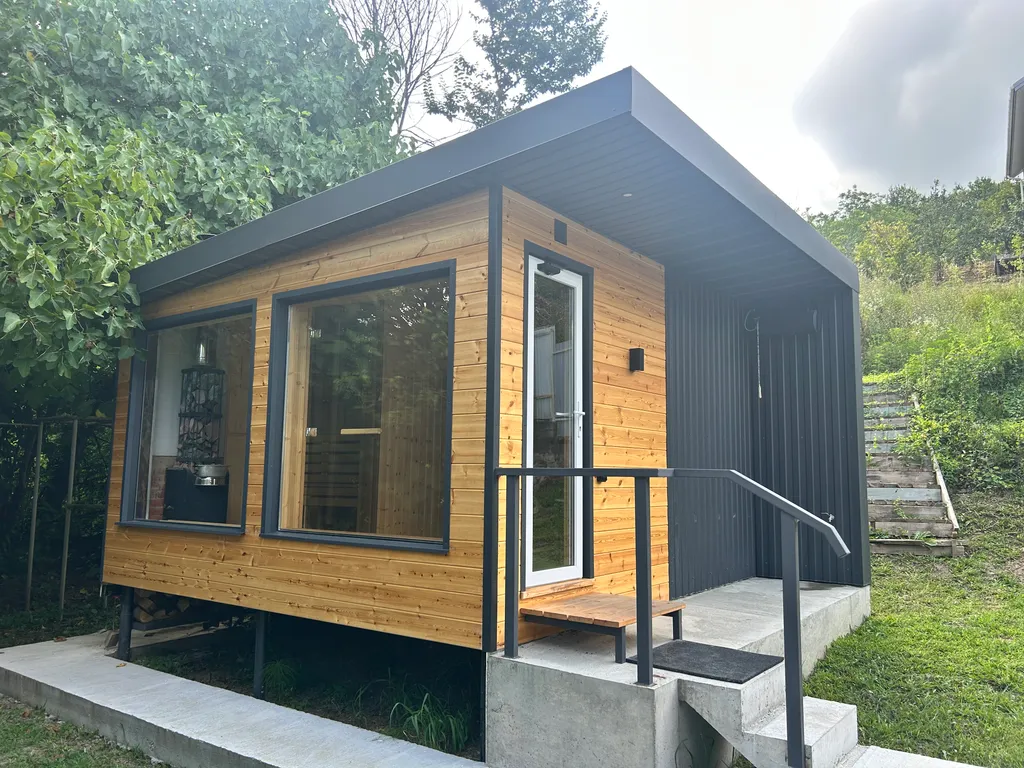 Алоха, гости - дом с теплым бассейном и баней