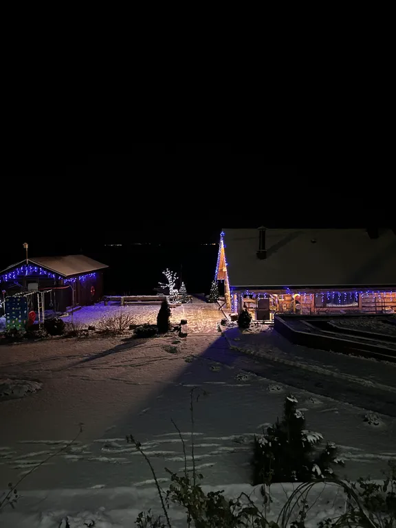 Дом на берегу озера рядом с Петрозаводском