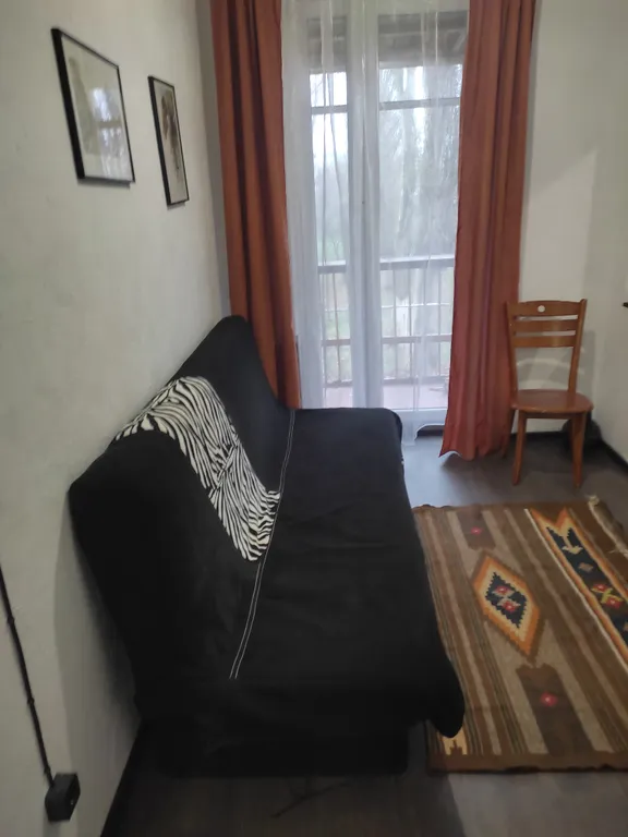 Небольшая квартира-студия — аренда посуточно в Калининград