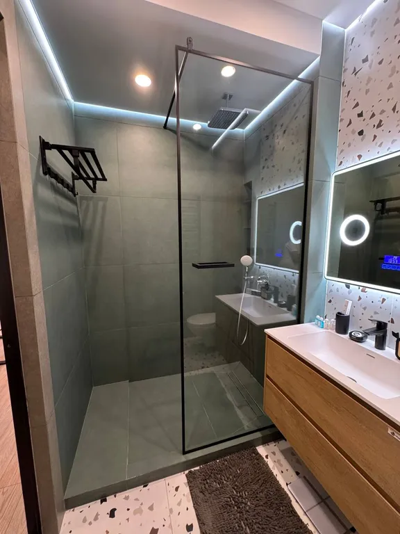 Deluxe studio NRG U-Tower