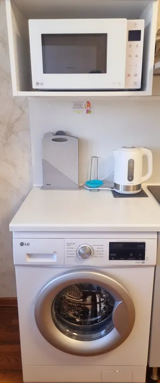 Уютная кв на Красной линии 8 км Рядом всё необходимое