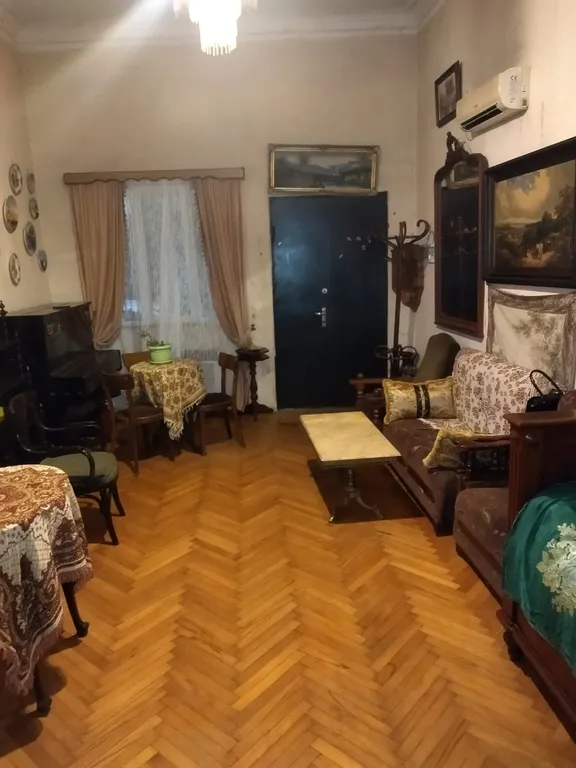 Apartment white bridge