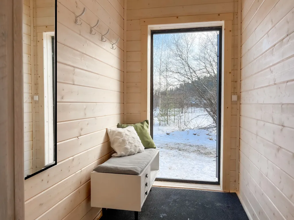 Двухэтажный дом с 3 спальнями и террасой