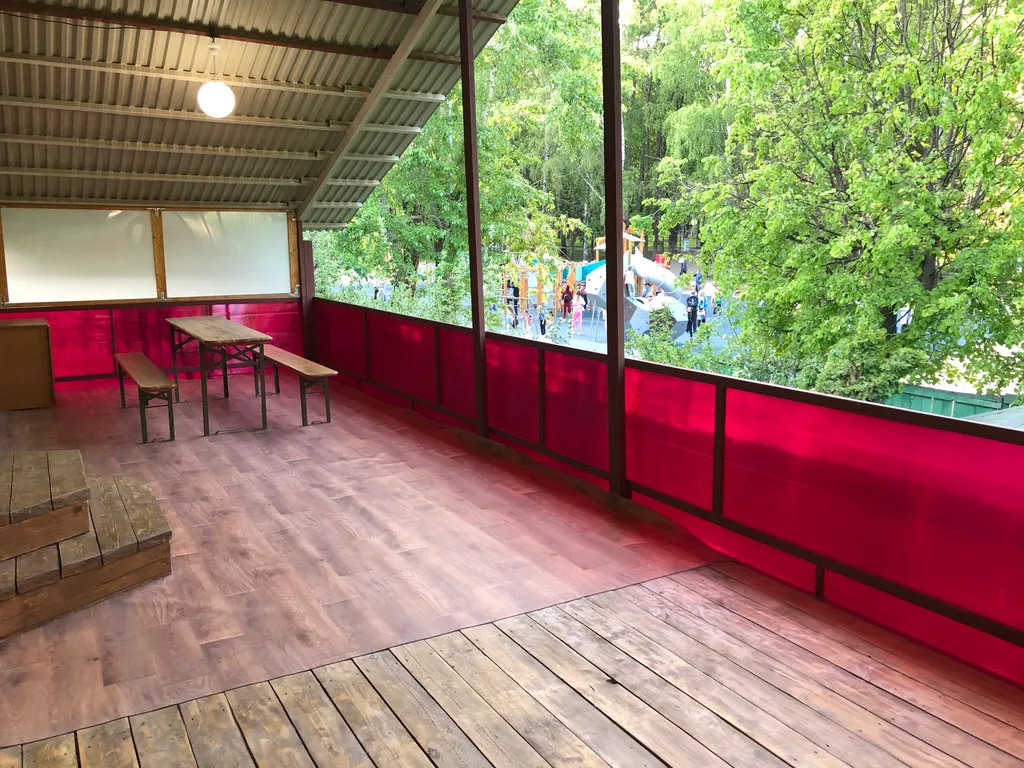 Коттедж в центре города с видом на парк