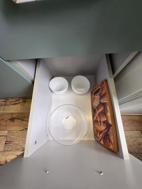 Центрее не бывает! Сразу за памятником ленина в стиле есенинская русь