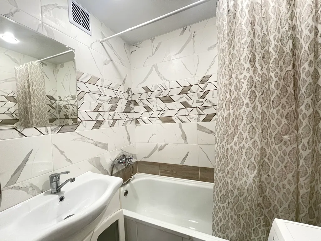 Двушка евроремонт рядом с кремлем