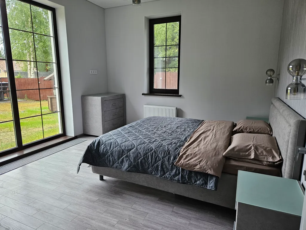 Дом, баня, чан, отапливаемая беседка