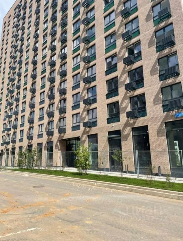 Рядом аэропорт Внуково