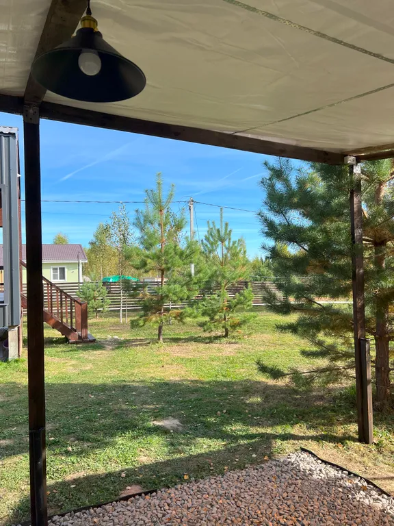 Стильный барн в соснах