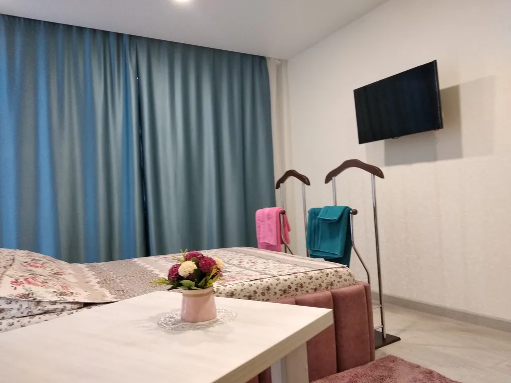 150м до замка 2 ком. дизайнерские апартаменты