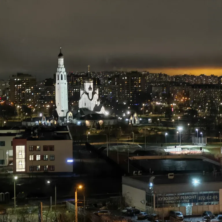 Уютная квартира рядом с Невой