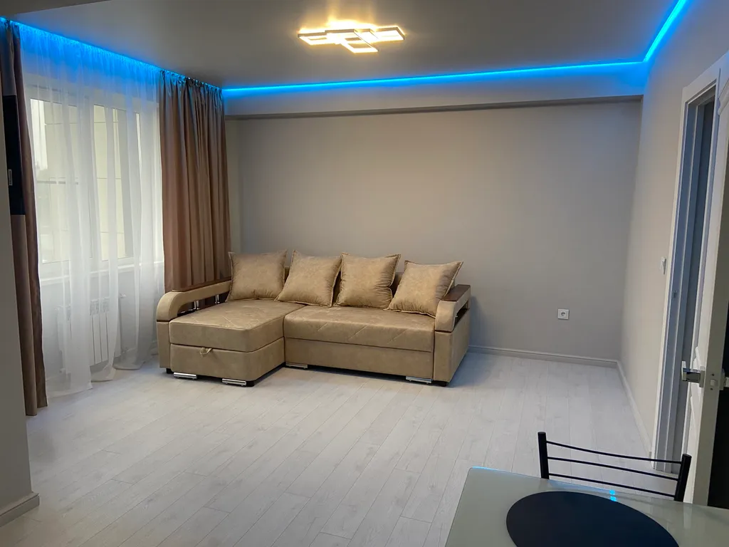 Rose Town возле Сити Молла