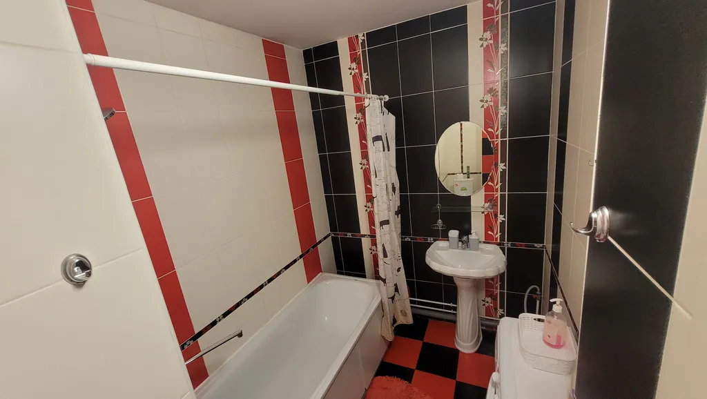 Евродвушка с видом на реку Ангару