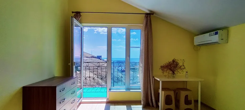 Апартаменты с балконами и панорамным видом на море и горы