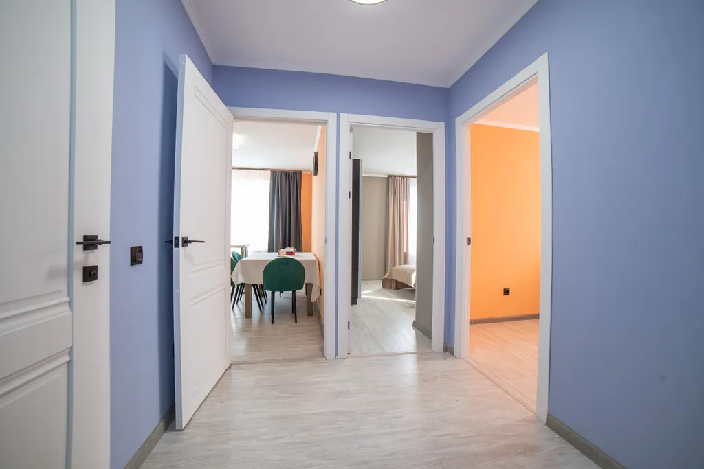 3хк.квартира в Академическом, напротив ТРЦ Академичечкий, 7 спальных м