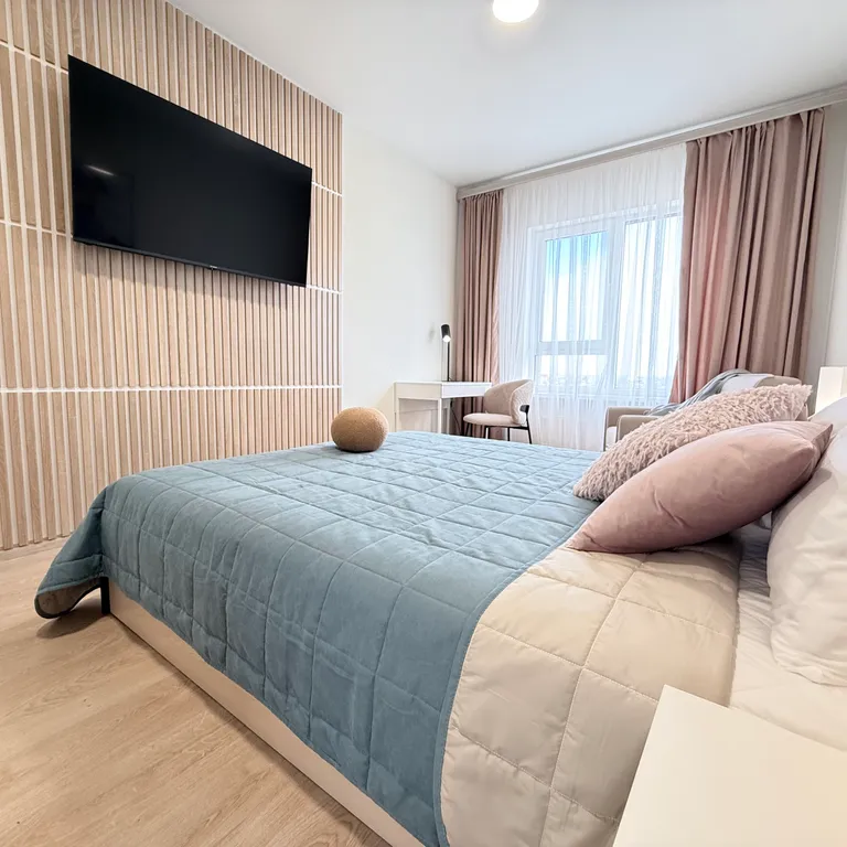 Современная просторная квартира