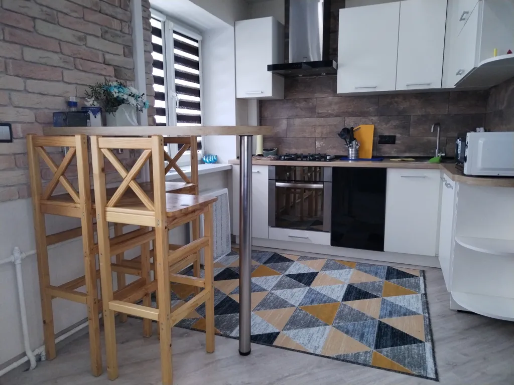 Квартира-студия с отдельной спальней, центр