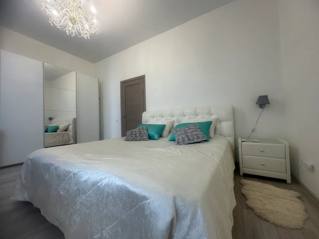 Шикарная новая трёхкомнатная квартира комфорт класса